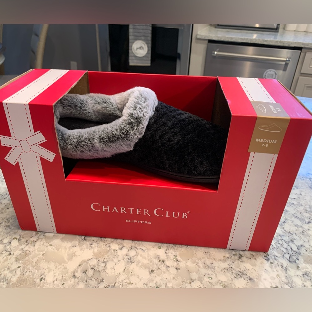 Women’s slippers